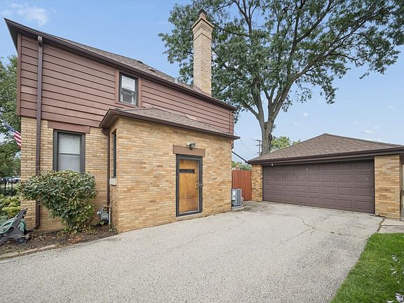 3rd image of 203 S Lincoln Ave