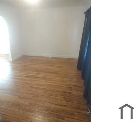 3rd image of 8821 Intervale St