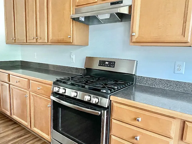 2403 Cypress Green Ln — Photo 7