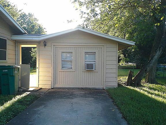 4th image of 4301 California Ave