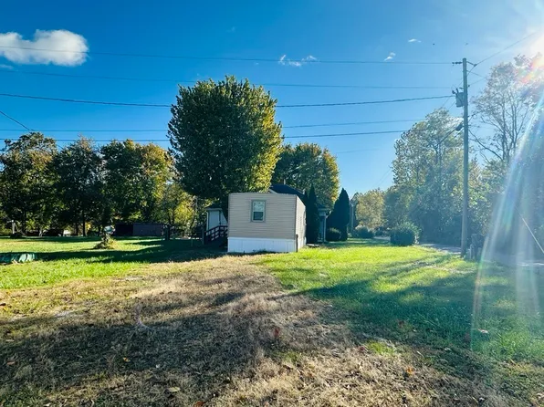 3183 N New Frankfort Rd, Scottsburg, IN 47170