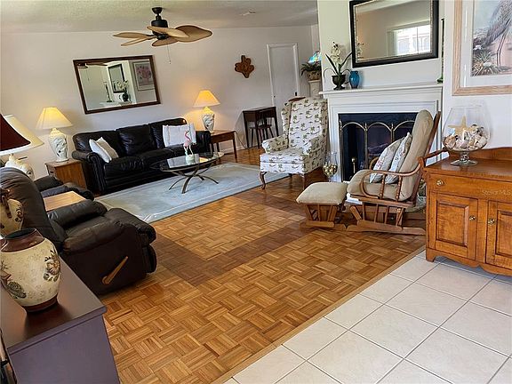 3rd image of 1340 Mohawk Dr