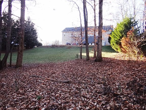 3rd image of 3301 Claybrook Dr