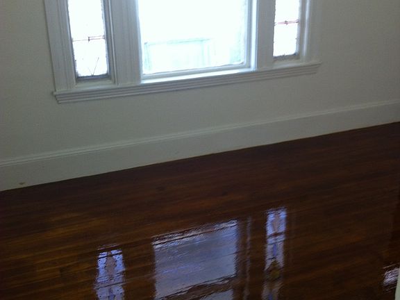 5th image of 17 Mayberry Ave