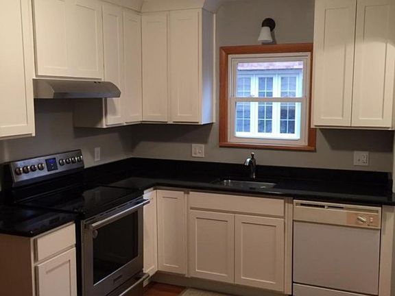 4th image of 2066 Atkins Ave