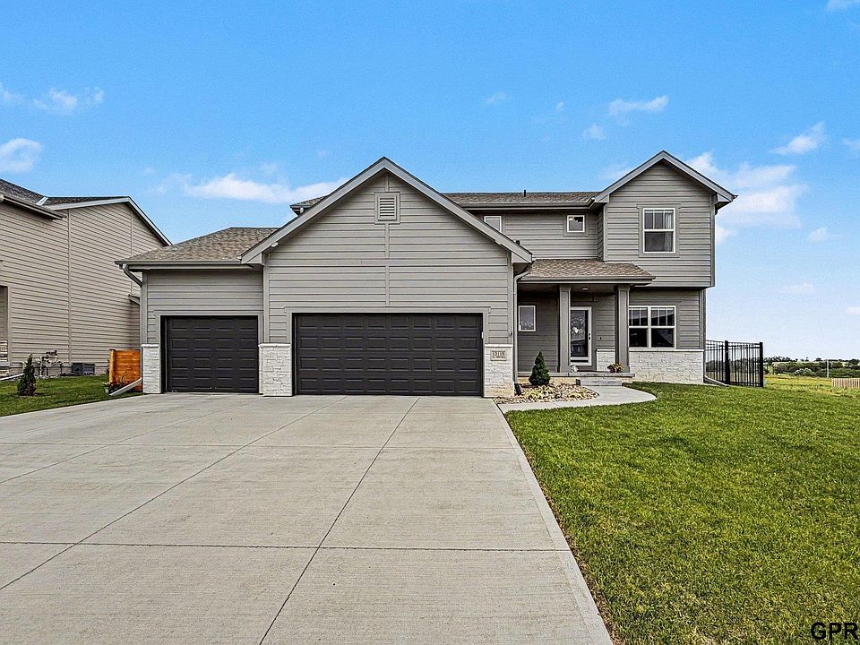 1st image of 12119 S 109th St