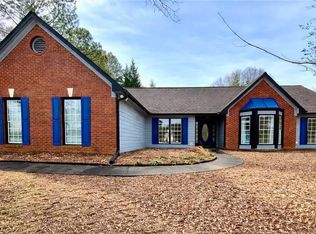 1500 Smoke Hill Dr, Hoschton, GA 30548