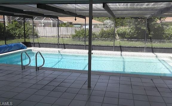 2nd image of 27936 Temple Terrace Dr