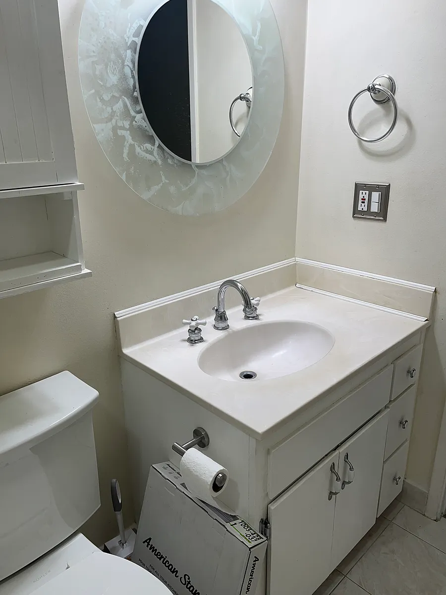 Building Photo - 525 Mandana Blvd #203