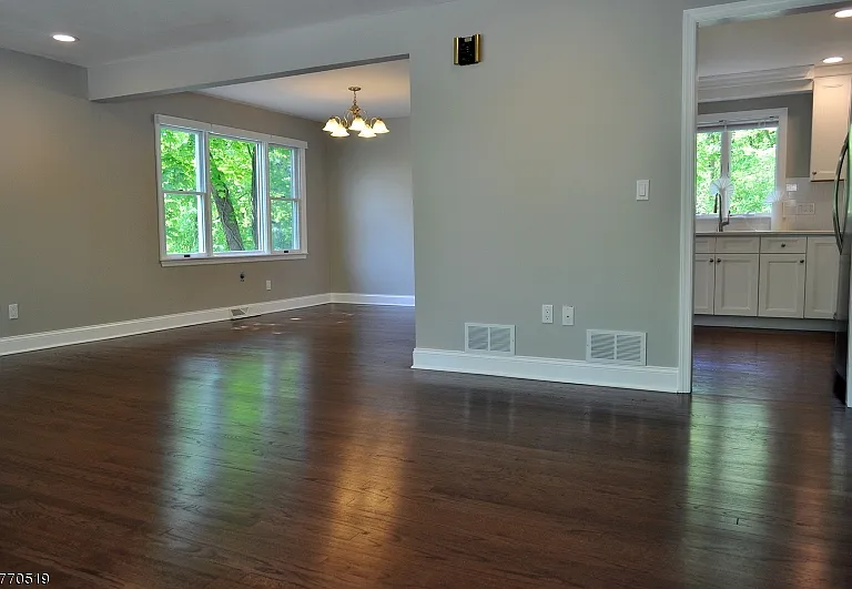 176 Yawpo Ave — Photo 2