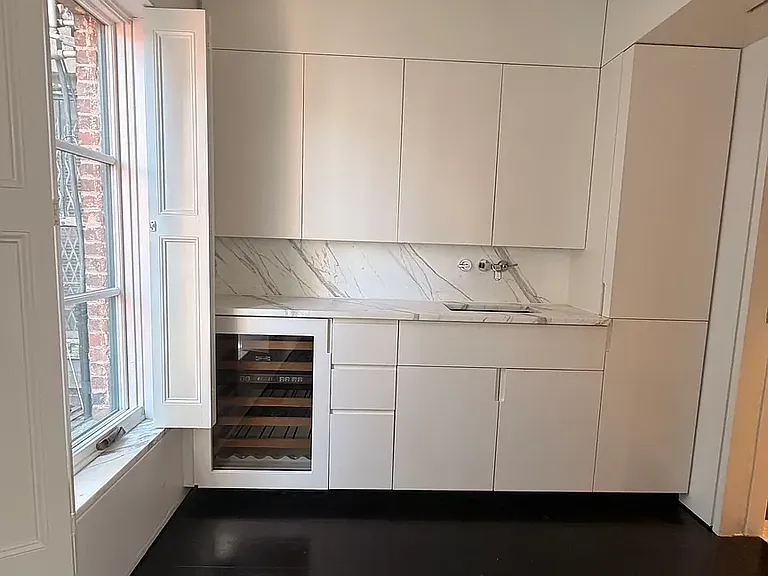 369 Bleecker St #PENTHOUSE — Photo 9