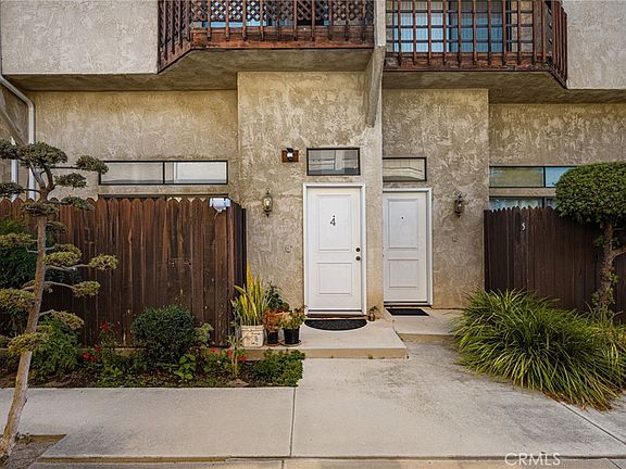 5th image of 320 W 220th St Unit 4