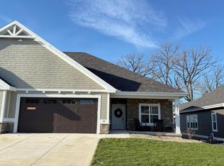 6721 Bellflower Pointe Dr, Deforest, WI 53532