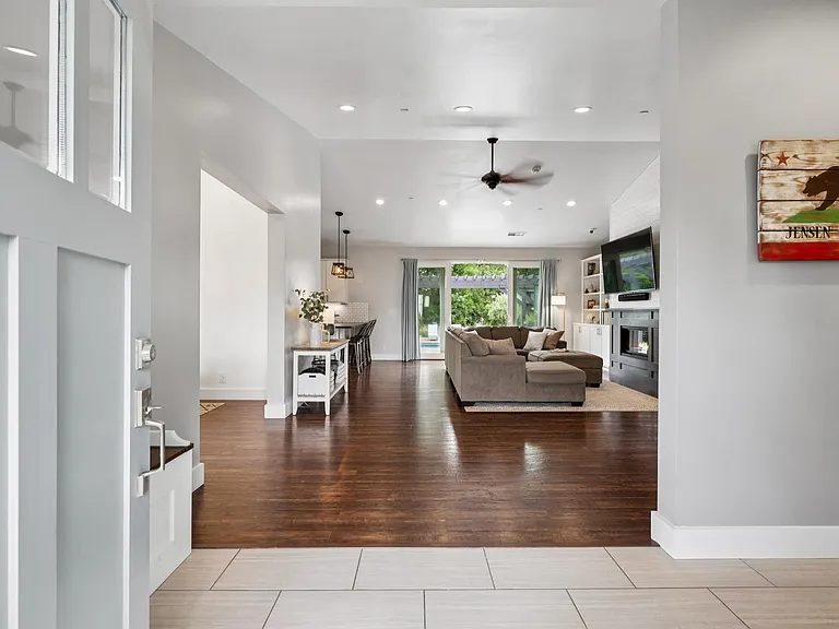 20550 Palmer Ave — Photo 5
