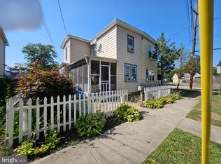1003 W 3rd St, Florence, NJ 08518