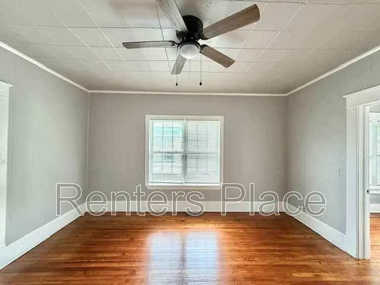 204 S Birch St — Photo 19