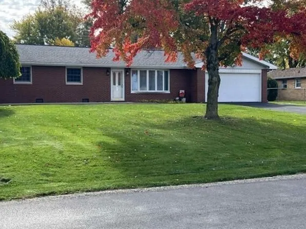 2305 E Riggin Rd, Muncie, IN 47303