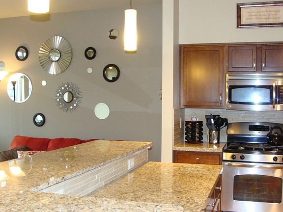 3rd image of 3111 Newmarket St Unit 408