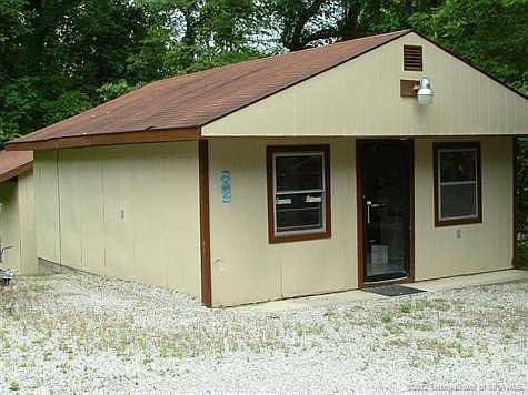 Additional Building! 20x25 building. Has 1/2 Bath. Nice Building was previously used for business. Would make excellent workshop or perhaps extra living quarters?