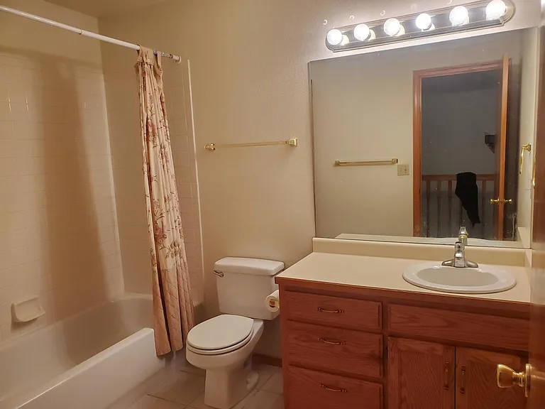 Upstairs bathroom