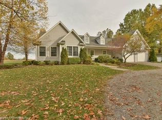 10305 Struthers Rd, New Middletown, OH 44442