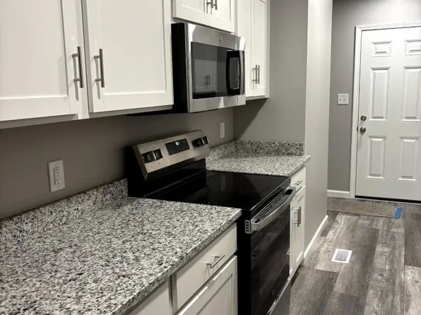 3604 SW Skyline Pkwy, Topeka, KS 66614