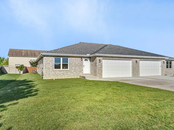 1969 Eagle Dr, Morris, IL 60450