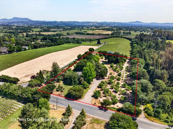 2062 Laguna Road, Santa Rosa, CA 95401