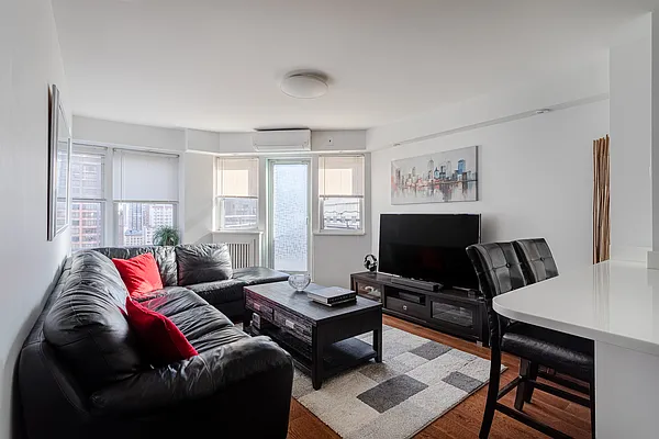 Rented by Compass | media 1