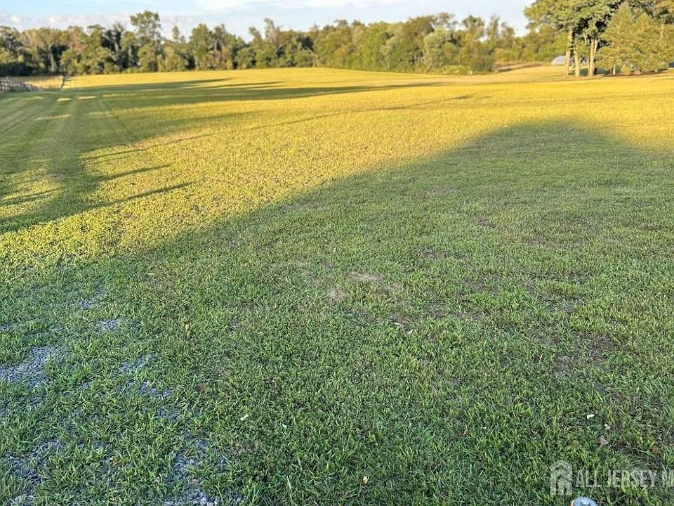 2nd image of 67 Davidson Mill Rd S