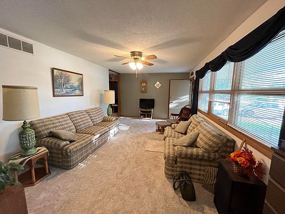 4th image of 2204 Howell Ave