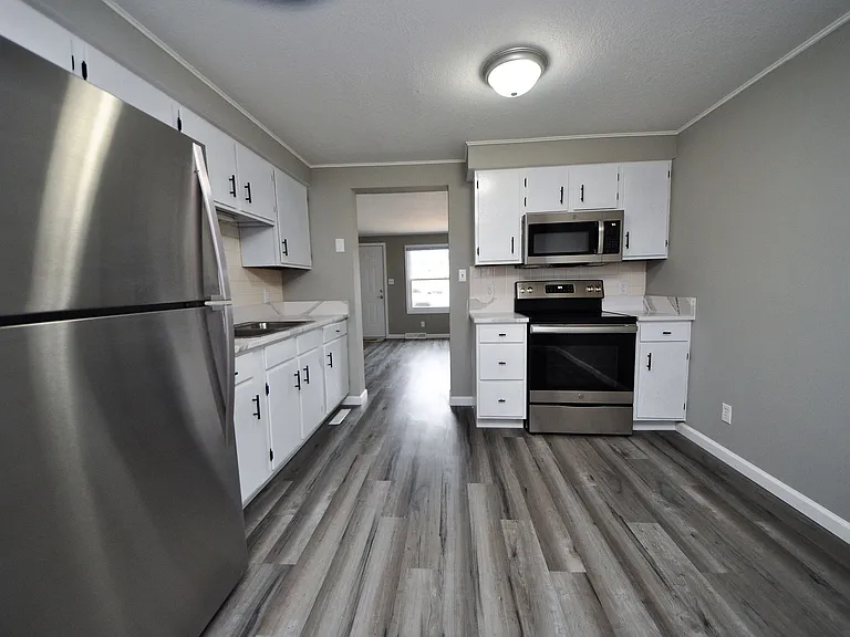 313 Granada Dr — Photo 18