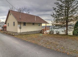 1671 Honoco Rd, Aurora, NY 13026