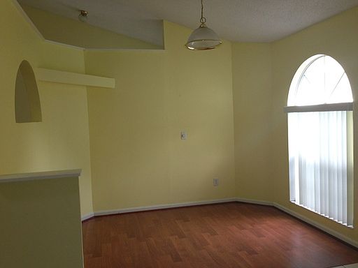 3rd image of 14106 Drakes Point Dr