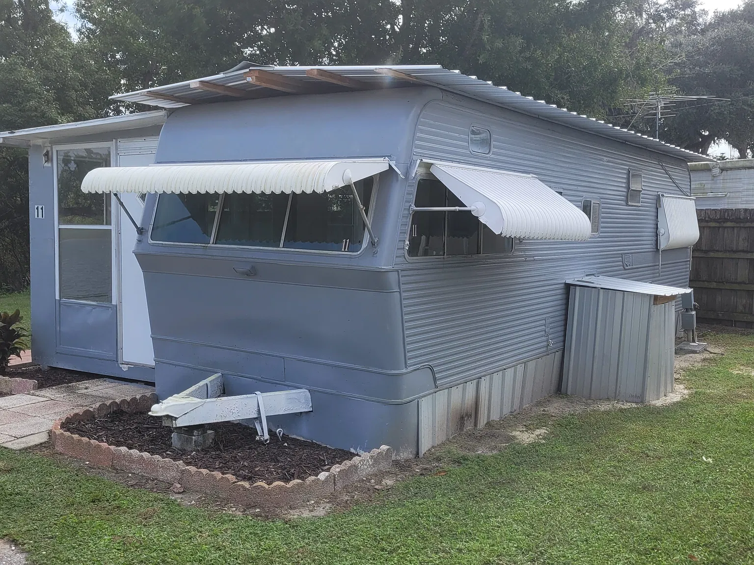 1 bed, $746 — Photo 1