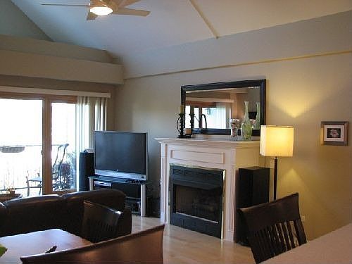 2nd image of 1111 Burlington Ave