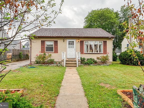 2nd image of 1717 Wilson Ave