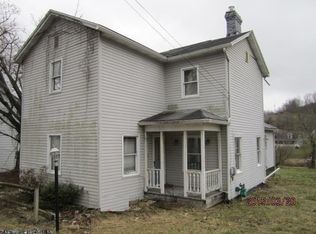 2647 George Washington Hwy, Grafton, WV 26354