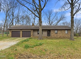 10201 W 5th St, Cassville, MO 65625