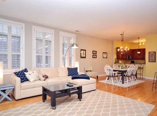 1942 S Prairie Ave #2, Chicago, IL 60616