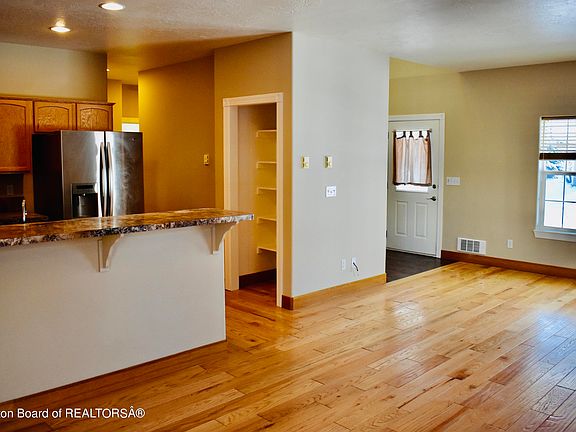 3rd image of 859 Eagles Rest Dr