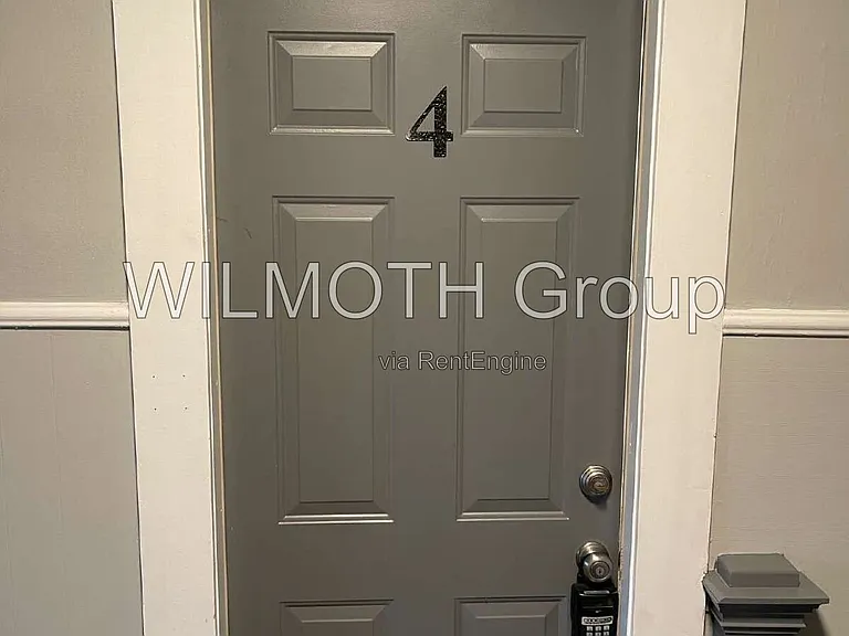 129 W Hendricks St #4 — Photo 2