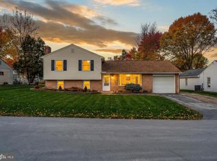 118 Kim Acres Dr, Mechanicsburg, PA 17055