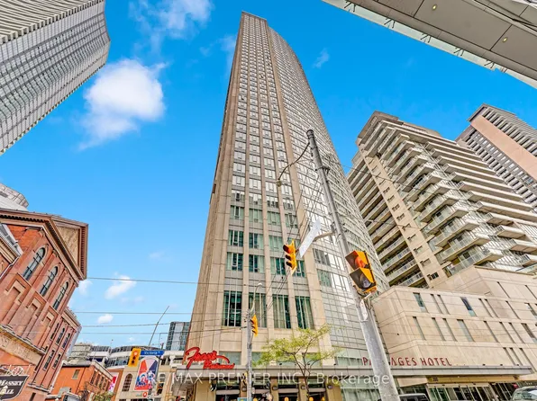 210 Victoria St, Toronto, ON