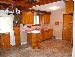 3rd image of 23 Dennis Ln