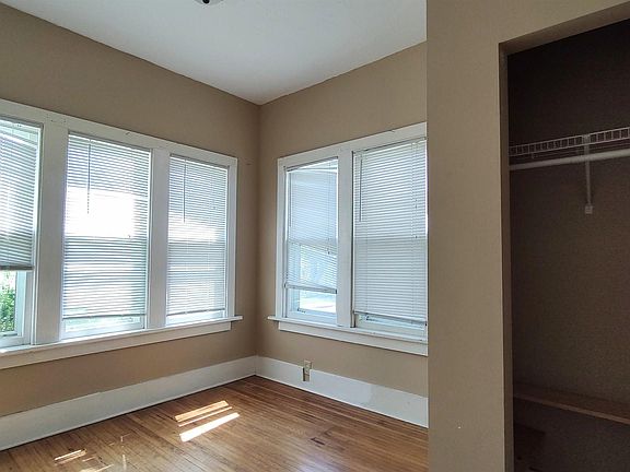 5th image of 3415 Transit Ave