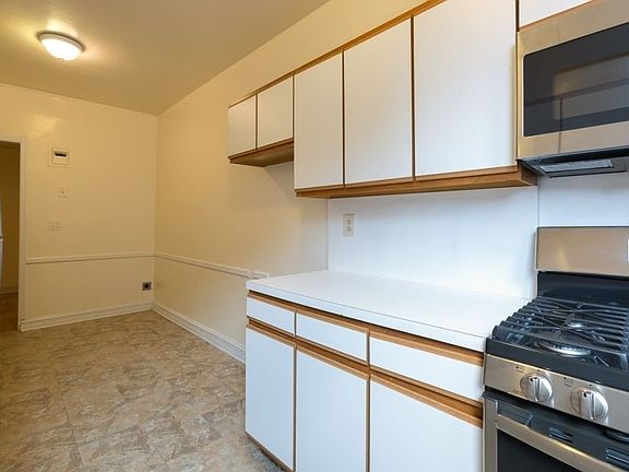 2nd image of 4720 42nd St APT 6A