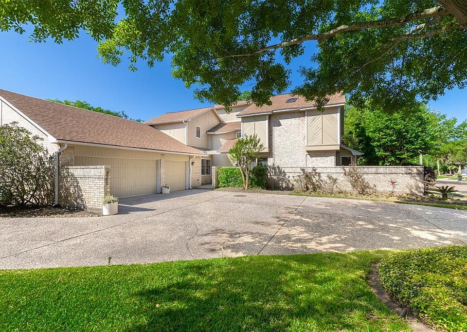 1st image of 1002 Glacier Hill Dr