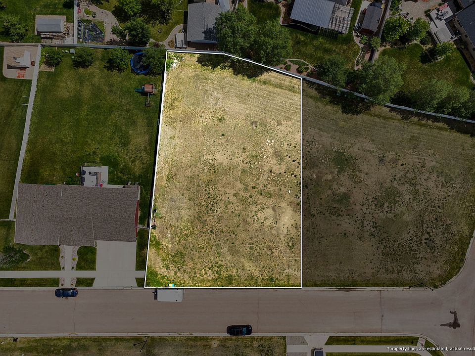 1st image of 4605 11th St NE