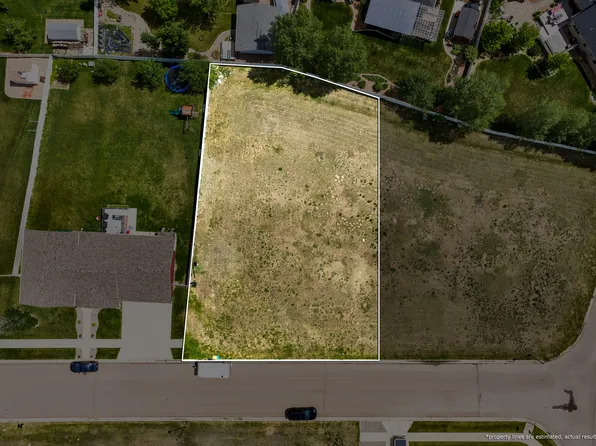 4605 11th St NE, Great Falls, MT 59404